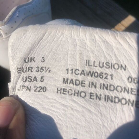 Lacoste Illusion white slip on casual athletic sneakers size 5 - Picture 11 of 12